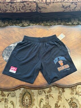 New York Knicks Black Mitchell & Ness Shorts Size Large